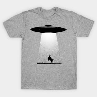 UFO kidnaps a cat T-Shirt